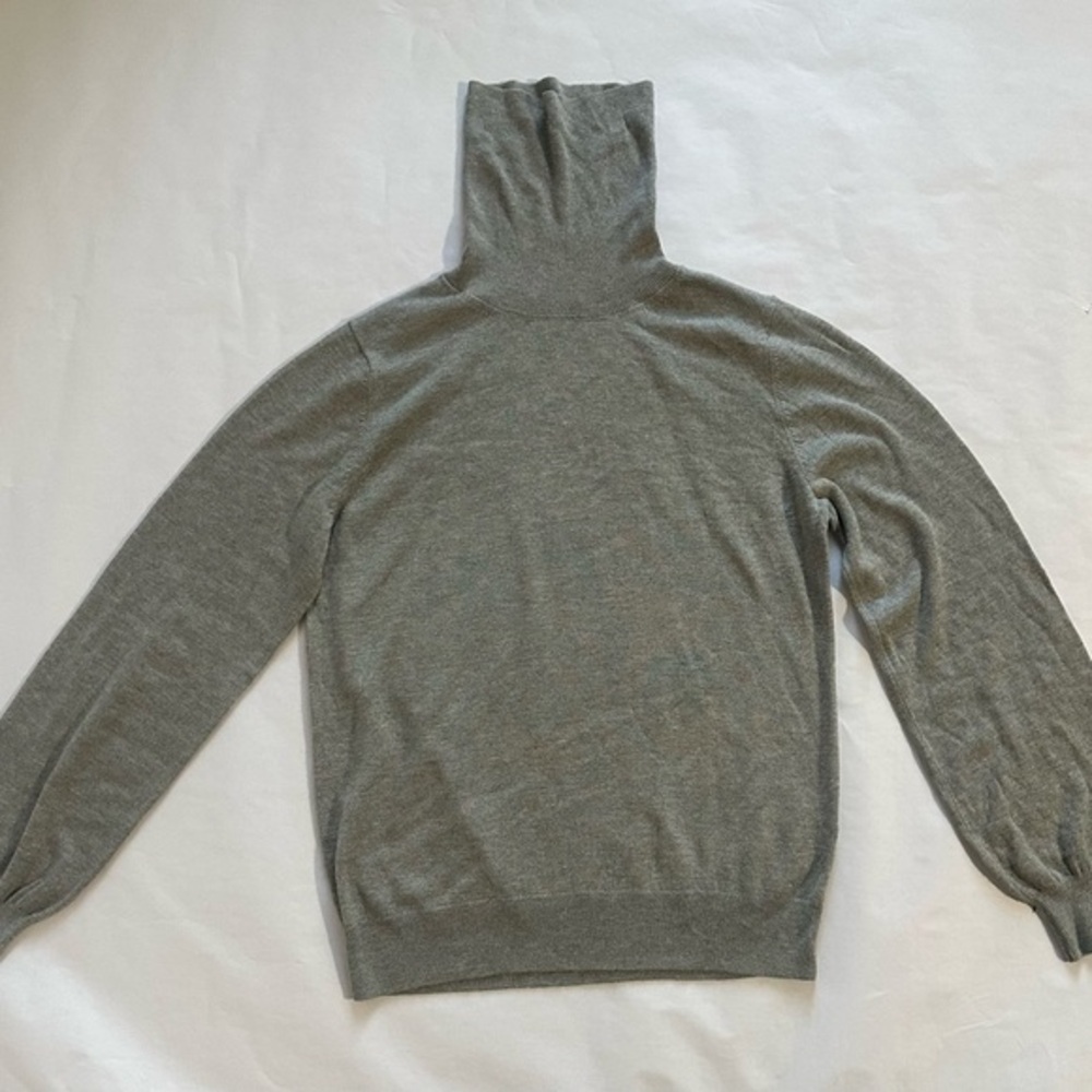 Men's Gray Sweater